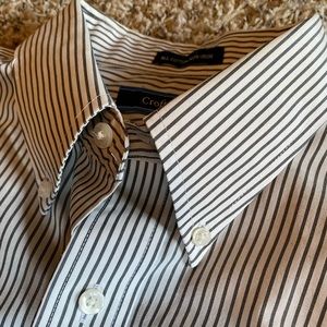 Men’s long eeve button up dress shirt